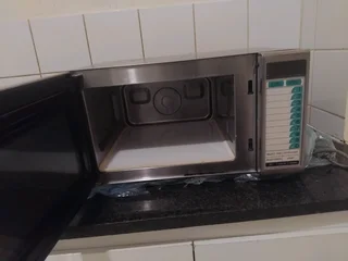 Sharp Microwave !R6300