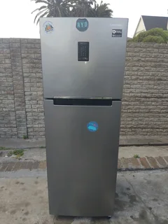 Samsung smart inveter fridge freezer delivery optional