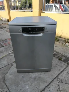 Bosch dishwasher series 4 delivery optional