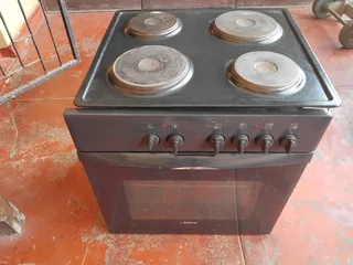 Bosch oven and hob delivery optional