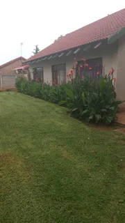 Looking for a 2 bedroom close to EG Jansen highschool