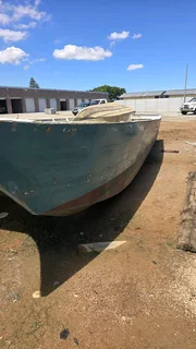 9m butt cat hull