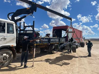 Truck for hire (8ton with crane) - Gravitron (Pty) Ltd