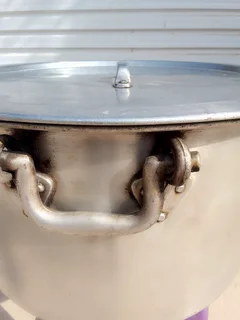 Pot - Ad posted by Maya