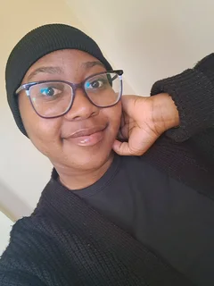 Hi , Iam Khanyisile Phiri,  Iam a skilled Barista/ waitress