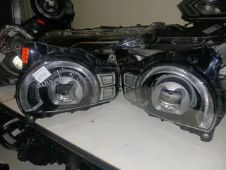 LAND ROVER HEADLIGHT LH&amp;RH