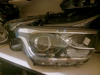 HYUNDAI H1 HEADLIGHT