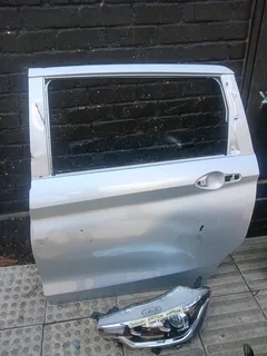 SUZUKI ERTIGA LEFT BACK DOOR