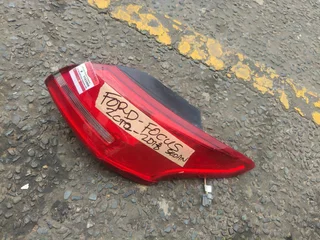 Ford Focus Sedan Tail Light