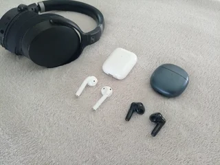 Earphones Bundle For Sale R500/R800/R1400 Each