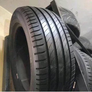 Rims and tyre are on sale