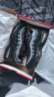 Nike air max 95 - Buff Gold - UK 8