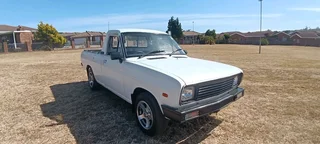 2007 NISSAN 1400 BAKKIE - FSH