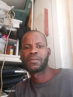 Gardener Fourways,Painter Randburg,House keeper Randburg,Storesman