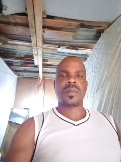 Am Looking for a job