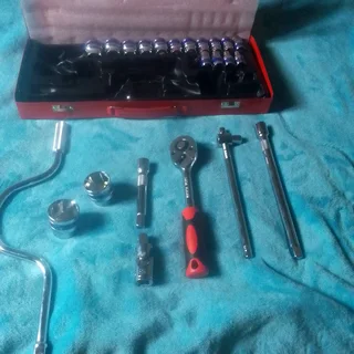 AIYI 24 Piece 1/2-Inch Socket Set in Red Metal Case AY187-015