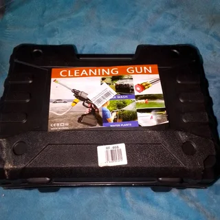 Cordless pressure washer