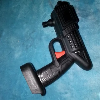 Cordless pressure washer