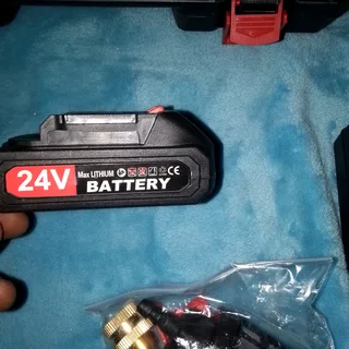 Cordless pressure washer