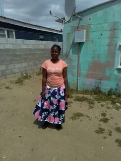 Evelyn  is looking  for Job.