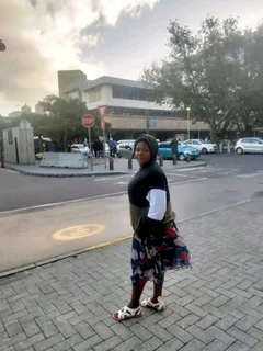 Sleep in lady is looking for job.