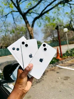 iPhone 13 R700 x 12 months ✅ 12 Months contracts  you get to pay while using it❤️✅ WhatsApp 064 628