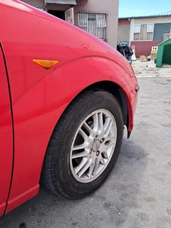 2003 Ford Focus Hatchback