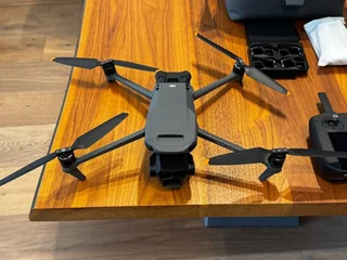 DJI Mavic 3 pro