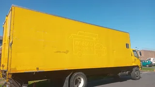 Furniture Movers in Cape Town | Closed trucks and Menpower