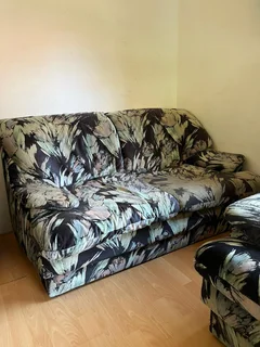 couch - Ad posted by Amy Amisah