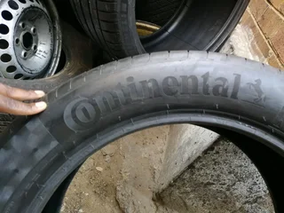 2x 285/45/R21 CONTINENTAL PREMIUM CONTACT 6 SSR TYRES CALL NATAL 0783564464