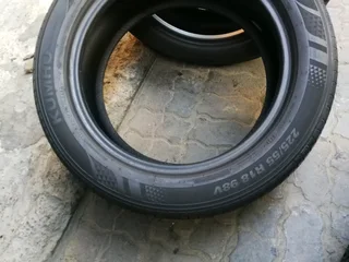 2x 225/55/R18 KUMHO TYRES HIGH PERFORMANCE TYRES CALL NATAL 0783564464 IS AVAILABLE NOW