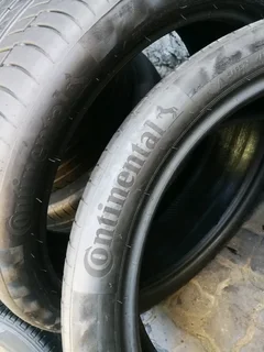 2x 275/35/R22 CONTINENTAL PREMIUM CONTACT 6 TYRES 95%THREAD LIFE CALL NATAL 0783564464