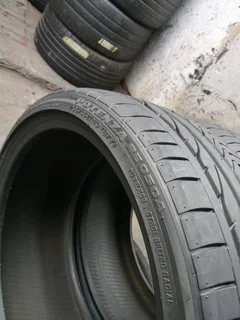 2x 235/35/R19 BRIDGESTONE POTENZA NORMAL 98%THREAD LIFE CALL NATAL 0783564464