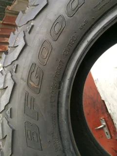 4x 285/70/R17 BF GOODRICH MUD-TERRAIN A/T HIGH PERFORMANCE TYRES CALL NATAL 0783564464 IS AVAILABLE