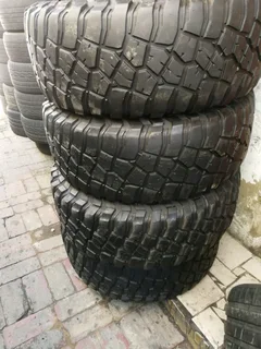 4x 285/70/R17 BF GOODRICH MUD-TERRAIN A/T HIGH PERFORMANCE TYRES CALL NATAL 0783564464 IS AVAILABLE