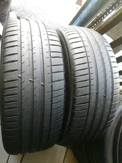 2x 235/55/R19 MICHELIN PILOT SPORT 4 SUV 95%THREAD LIFE CALL NATAL 0783564464 IS AVAILABLE NOW