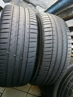 2x 235/55/R19 MICHELIN PILOT SPORT 4 SUV 95%THREAD LIFE CALL NATAL 0783564464 IS AVAILABLE NOW