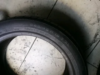 2x 225/45/R18 CONTINENTAL RUNFLAT TYRES CALL NATAL 0783564464 IS AVAILABLE NOW IN STOCK