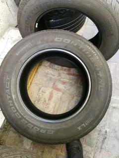 2x 265/60/R18 CONTINENTAL CROSS CONTACT HIGH PERFORMANCE TYRES CALL NATAL 0783564464 IS AVAILABLE
