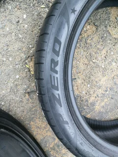 2x 275/40/R22 PIRELLI P ZERO RUNFLAT TYRES 90%THREAD LIFE CALL NATAL 0783564464 WE DO DENVERY