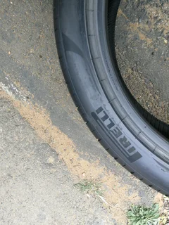 2x 275/40/R22 PIRELLI P ZERO RUNFLAT TYRES 90%THREAD LIFE CALL NATAL 0783564464 WE DO DENVERY