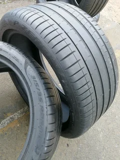 X5 Bmw Tyres 315/35/r22 Pirelli P Zero Tyres 95%thread Life Call Natal 0783564464 We Do Denvery