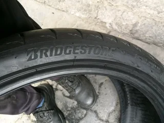 2x 235/35/R19 BRIDGESTONE POTENZA NORMAL TYRES 90%THREAD LIFE CALL NATAL 0783564464