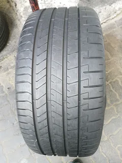 315/35/r22 Pirelli P Zero Runflat Tyres 98%thread Life Like New Tyres Call Natal 0783564464