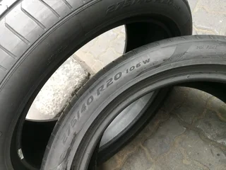 2x 275/40/R20 PIRELLI P ZERO RUNFLAT TYRES 85%TREAD LIFE CALL NATAL 0783564464