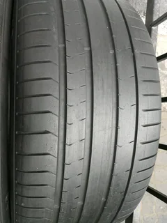 2x 275/40/R20 PIRELLI P ZERO RUNFLAT TYRES 85%TREAD LIFE CALL NATAL 0783564464