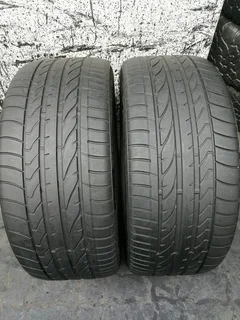2x 275/45/R20 BRIDGESTONE DUELER H/P TYRES 90%THREAD LIFE CALL NATAL 0783564464 IS AVAILABLE NOW