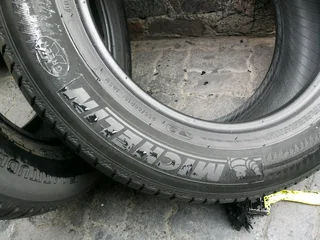 2x 235/60/R18 MICHELIN LATITUDE SPORT 3 TYRES 90%THREAD LIFE CALL NATAL 0783564464 IS AVAILABLE NOW