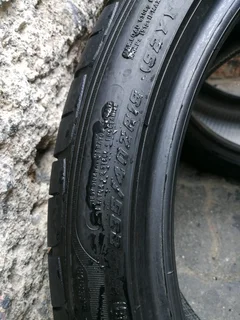 2x 235/40/R18 GOODYEAR EAGLE F1 NORMAL TYRES 90%THREAD LIFE CALL NATAL 0783564464 IS AVAILABLE NOW